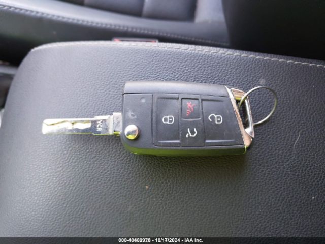 3VWC17AU8GM517572 Volkswagen Golf Sportwagen Tsi Sel 4-door