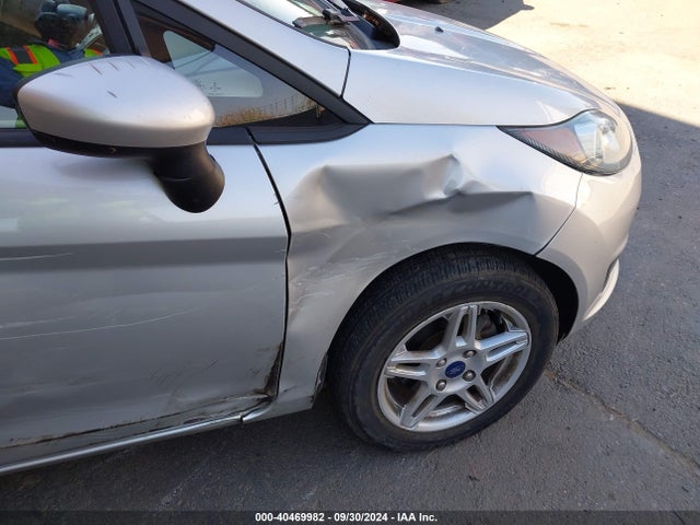 Ford FIESTA SE 2018 3FADP4EJ0JM133786 Image 6