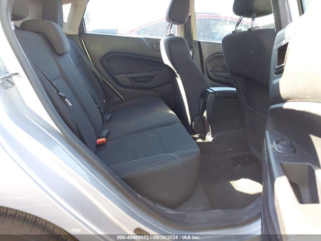 Ford FIESTA SE 2018 3FADP4EJ0JM133786 Image 8