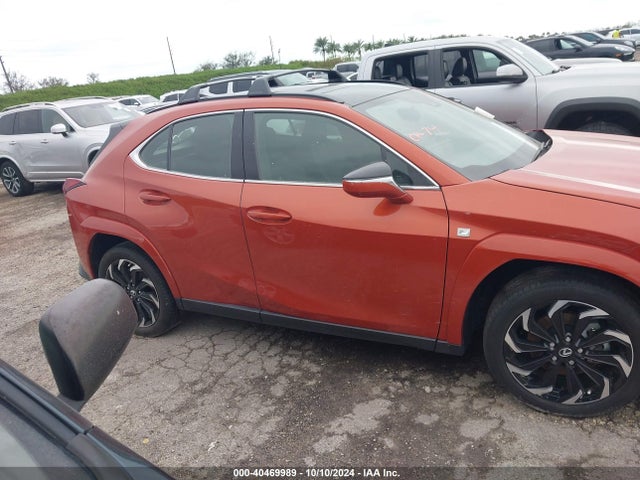 JTHR6JBH5P2134692 Lexus Ux 250h F Sport Handling