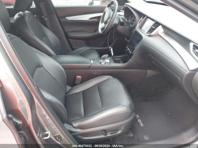 3PCAJ5M3XKF116233 Infiniti Qx50 Essential