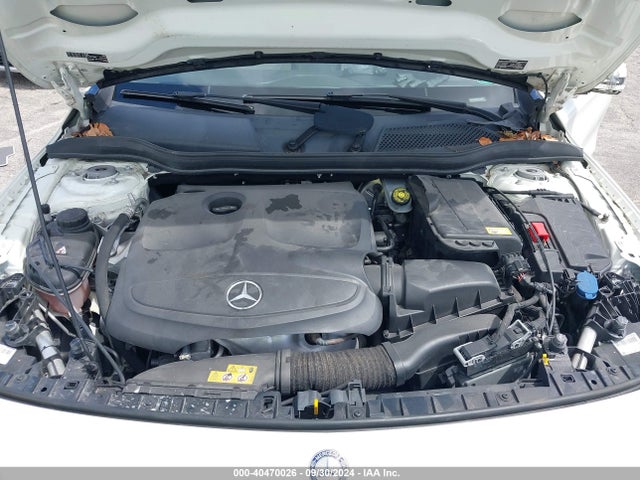 WDCTG4EB0FJ157180 Mercedes-Benz GLA 250