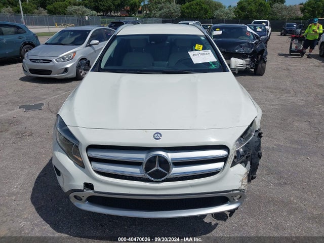 WDCTG4EB0FJ157180 Mercedes-Benz GLA 250