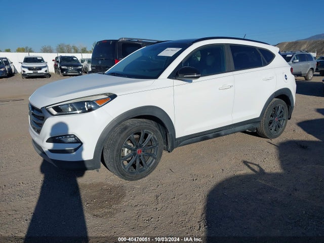 Hyundai Tucson Night 2017 KM8J33A28HU534635 Image 2