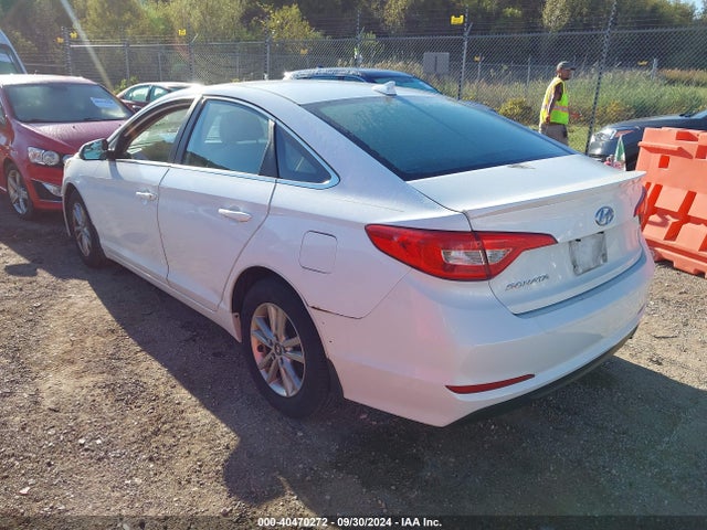 Hyundai SONATA SE 2015 5NPE24AF9FH223496 Image 3