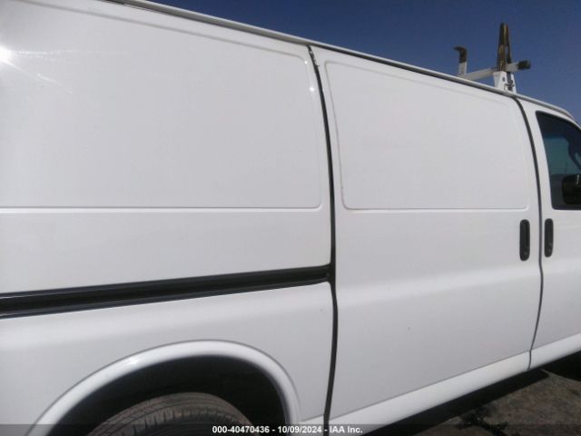 1GCWGAFF2G1118806 Chevrolet Express 2500 Work Van