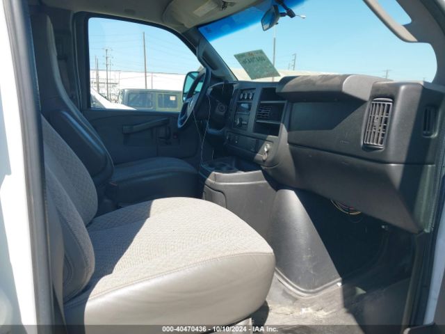 1GCWGAFF2G1118806 Chevrolet Express 2500 Work Van