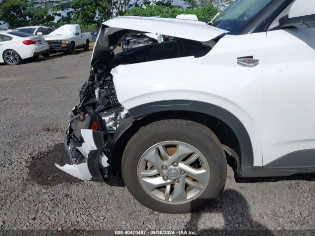 KMHRB8A32NU136327 Hyundai Venue Se