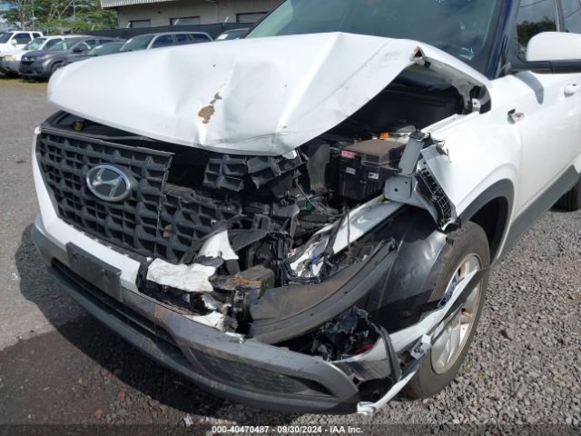KMHRB8A32NU136327 Hyundai Venue Se