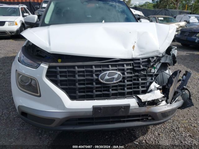 KMHRB8A32NU136327 Hyundai Venue Se
