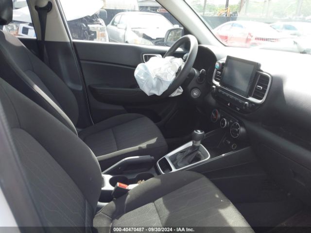 KMHRB8A32NU136327 Hyundai Venue Se