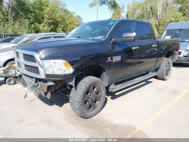 3C6UR5CL0HG658197 RAM 2500 Tradesman  4x4 6'4 Box