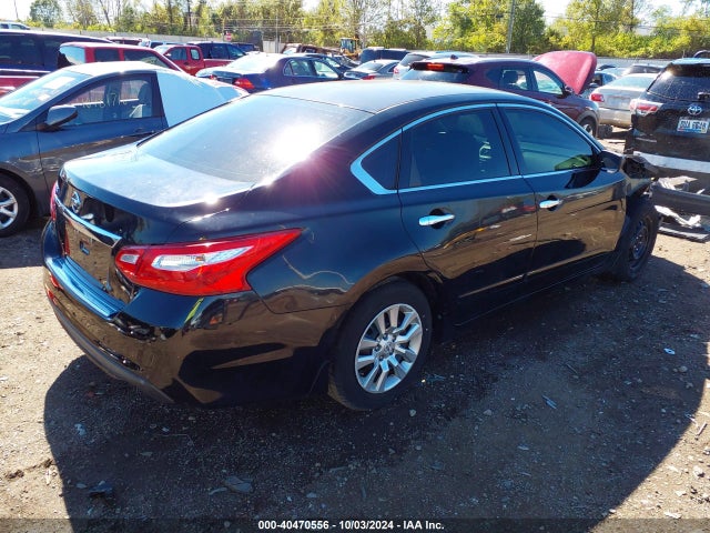 Nissan Altima 2.5 S 2017 1N4AL3AP5HC240539 Image 4
