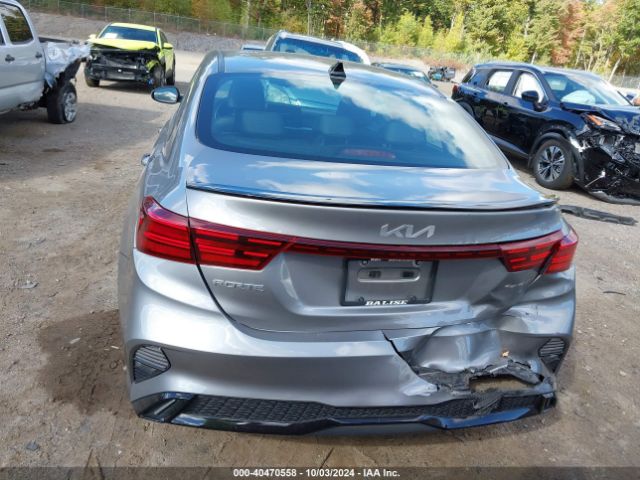 3KPF54AD6PE574690 KIA Forte Gt-line