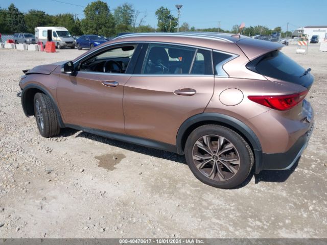 SJKCH5CR0HA032897 Infiniti Qx30 Premium