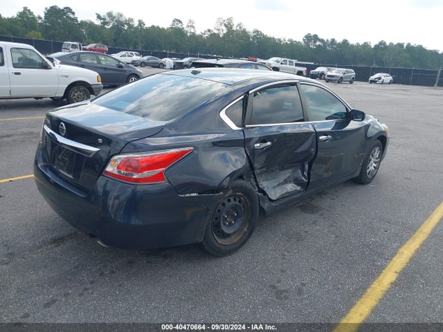 Nissan Altima 2.5 S 2015 1N4AL3AP4FC229822 Image 4