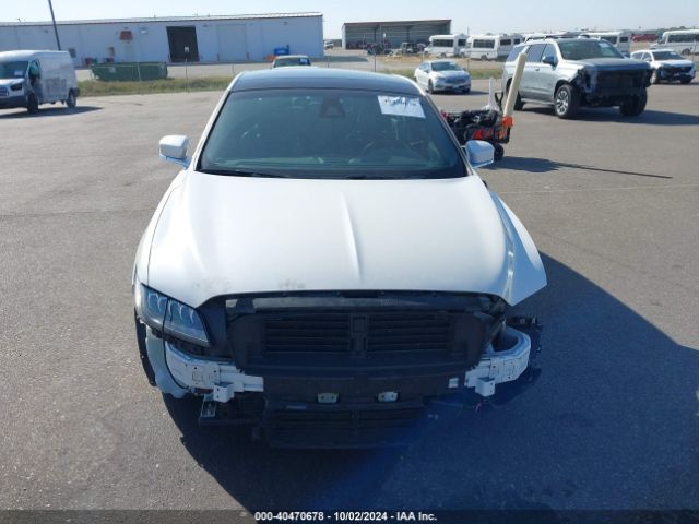 1LN6L9NC0H5616767 Lincoln Continental Reserve
