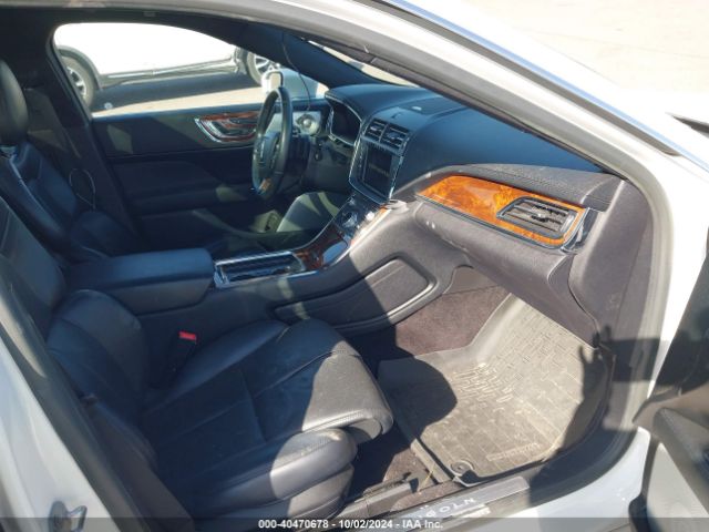 1LN6L9NC0H5616767 Lincoln Continental Reserve