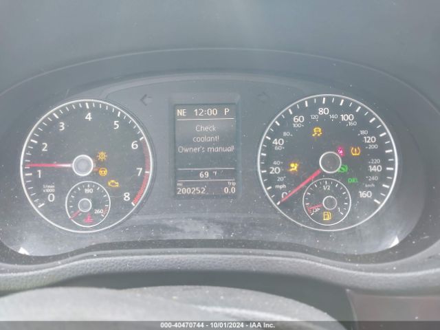 1VWBT7A38EC111609 Volkswagen Passat 1.8t Se