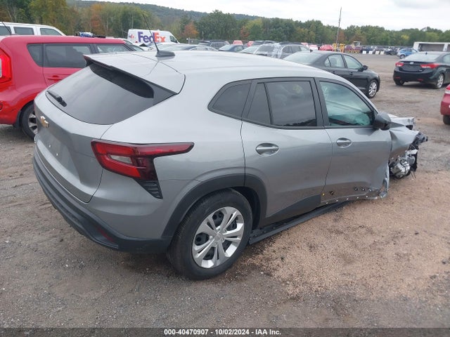 Chevrolet Trax Fwd Sp 2024 KL77LFE2XRC053185 Image 4