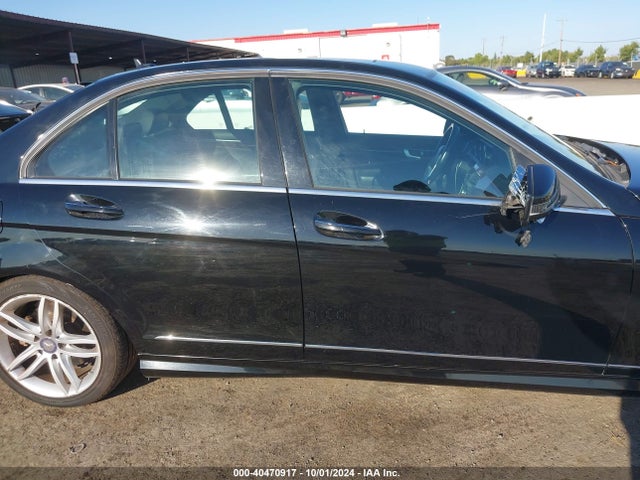 WDDGF4HB8EA960555 Mercedes-Benz C 250 Luxury/sport