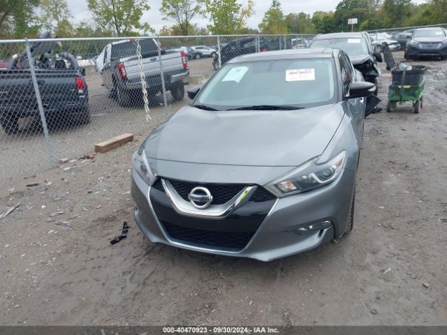 1N4AA6AP0GC900332 Nissan Maxima 3.5 Sl