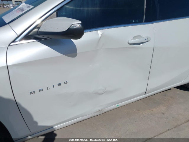 Chevrolet MALIBU LT 2018 1G1ZD5ST0JF152643 Image 18