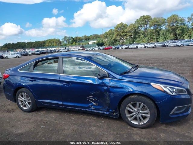 Hyundai SONATA SE 2016 5NPE24AF9GH385422 Image 13