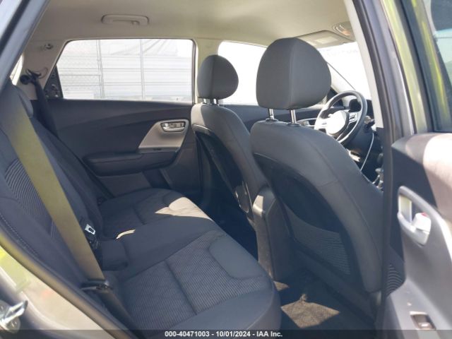 KNDCB3LC8J5156922 KIA NIRO LX
