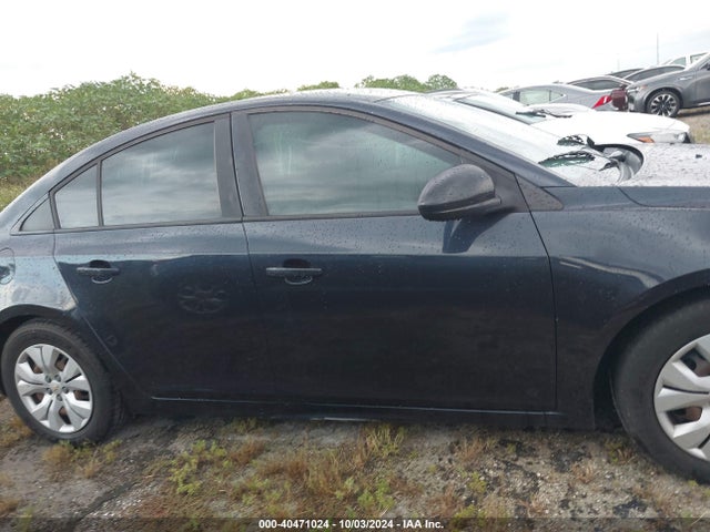 Chevrolet Cruze Ls Auto 2015 1G1PA5SH0F7226964 Image 13
