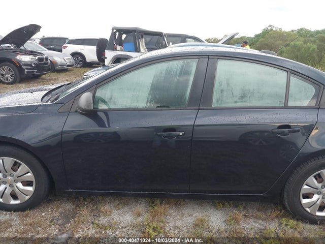 Chevrolet Cruze Ls Auto 2015 1G1PA5SH0F7226964 Image 14