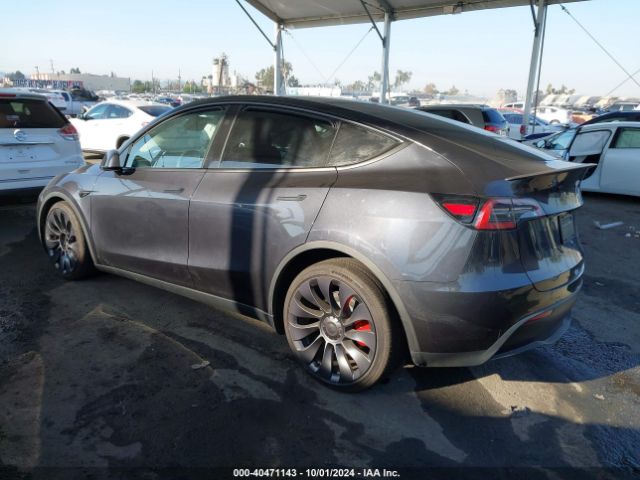 7SAYGDEF7RF104408 Tesla Model Y Performance Dual Motor All-wheel Drive