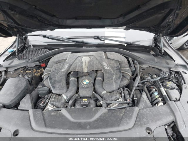 BMW 750i Xdrive 2016 WBA7F2C58GG415825 Image 10