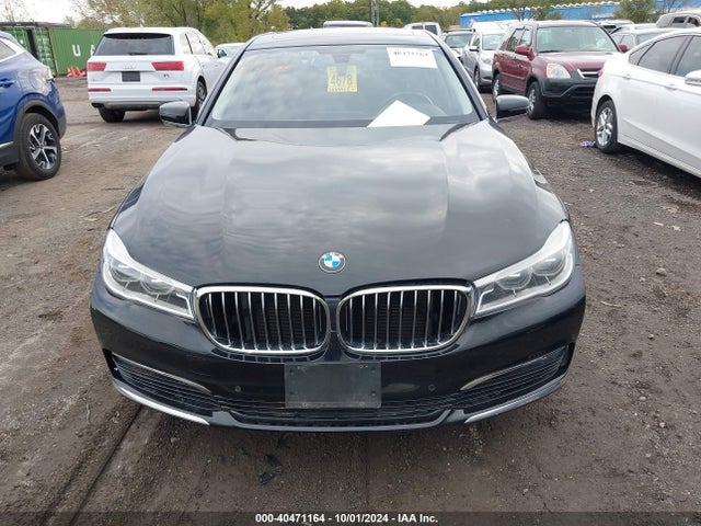 BMW 750i Xdrive 2016 WBA7F2C58GG415825 Image 12
