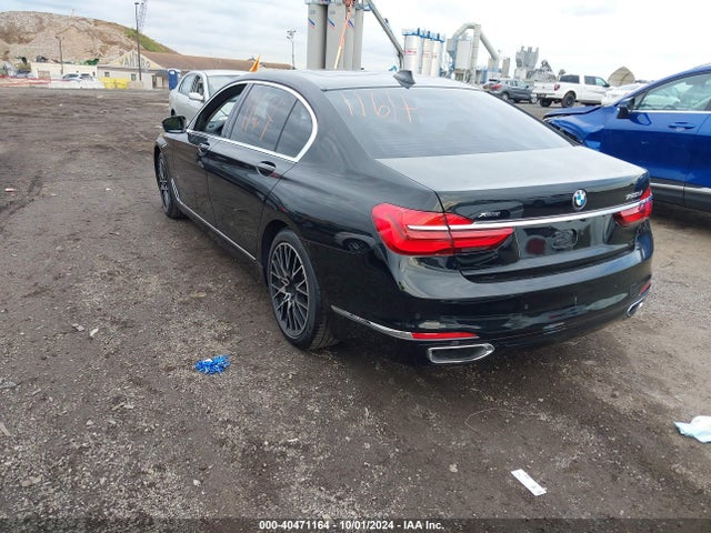 BMW 750i Xdrive 2016 WBA7F2C58GG415825 Image 3