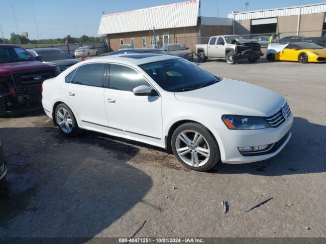 1VWCV7A3XFC044513 auction archive image