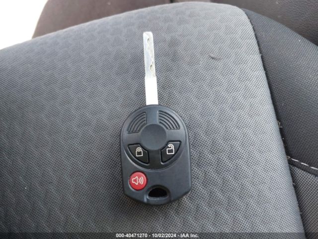 1FMCU9GDXJUB28699 Ford ESCAPE SE