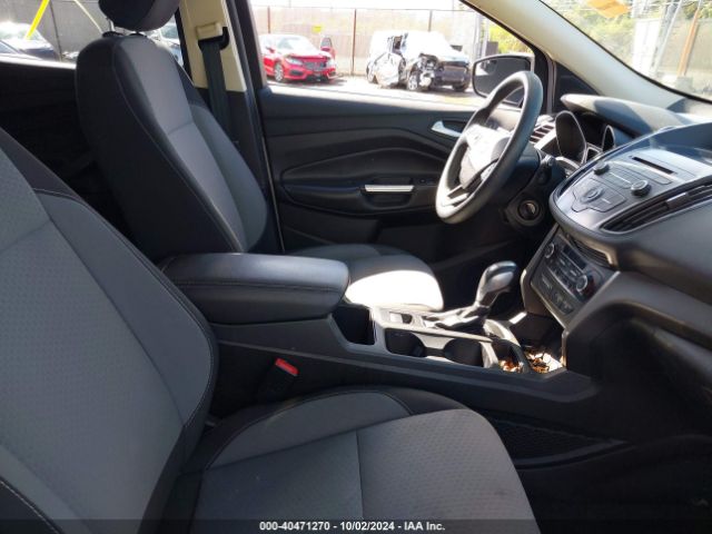 1FMCU9GDXJUB28699 Ford ESCAPE SE