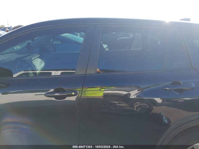 Toyota Corolla Cross L 2022 7MUAAABG5NV014360 Image 14
