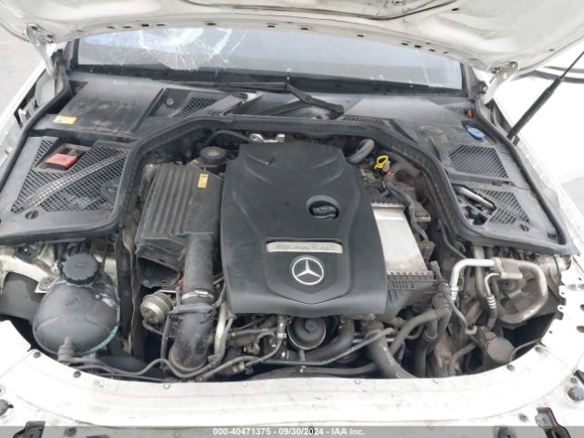55SWF4JB1FU059289 Mercedes-Benz C 300 Luxury/sport