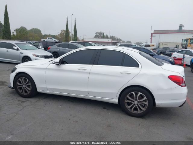 55SWF4JB1FU059289 Mercedes-Benz C 300 Luxury/sport