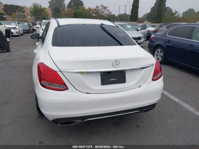 55SWF4JB1FU059289 Mercedes-Benz C 300 Luxury/sport
