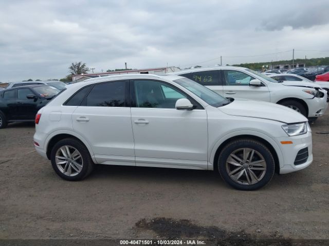 WA1JCCFS1HR009507 Audi Q3 2.0t Premium