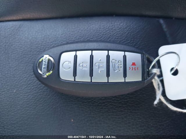 5N1DR2MM4HC609808 Nissan Pathfinder Sl