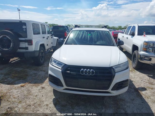 WA1FNAFY6K2142255 Audi Q5 45 Premium