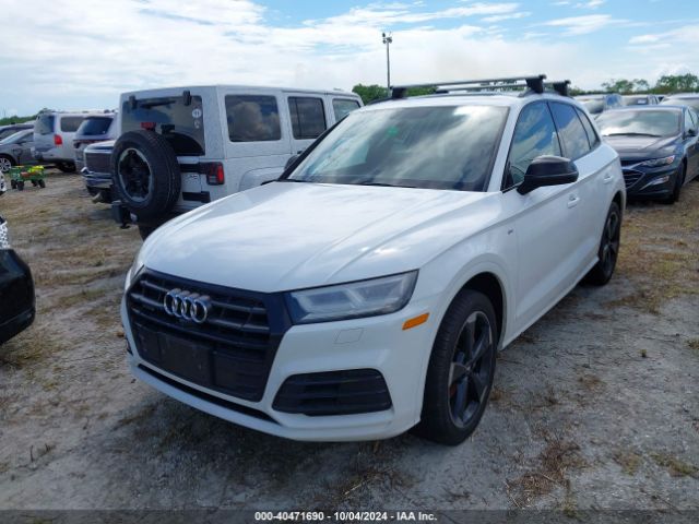WA1FNAFY6K2142255 Audi Q5 45 Premium