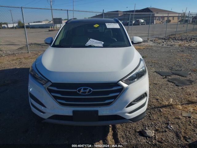 KM8J3CA20JU646321 Hyundai Tucson Value
