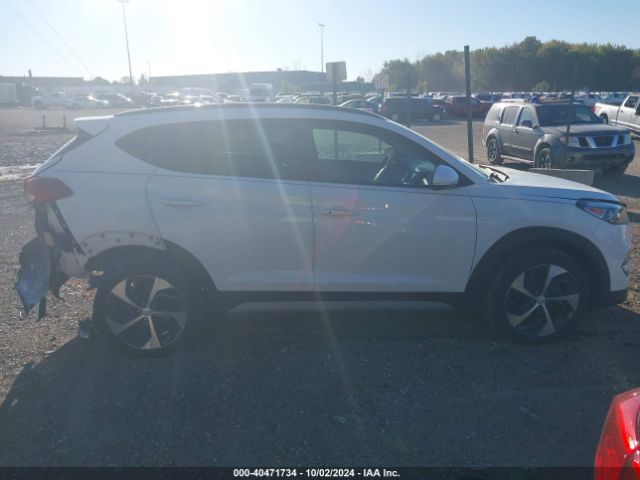KM8J3CA20JU646321 Hyundai Tucson Value