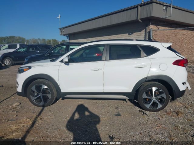 KM8J3CA20JU646321 Hyundai Tucson Value