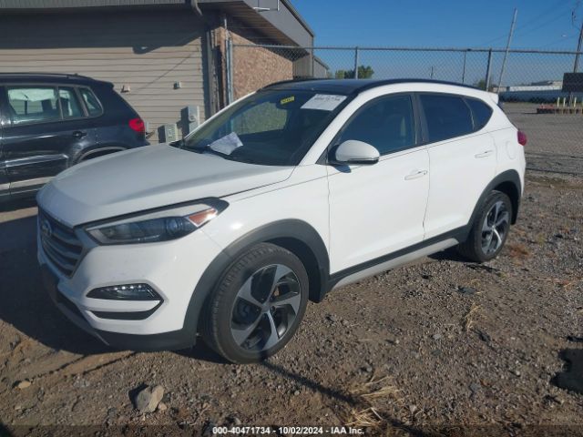 KM8J3CA20JU646321 Hyundai Tucson Value
